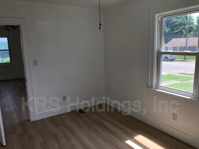 Photo - 226 Hickory Ave