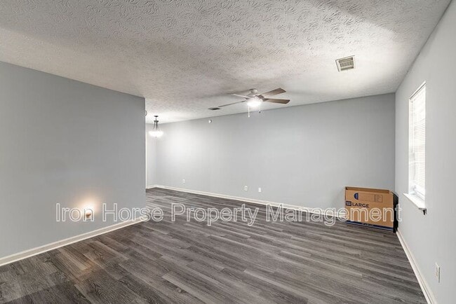 Photo - 1138 Reed Ct