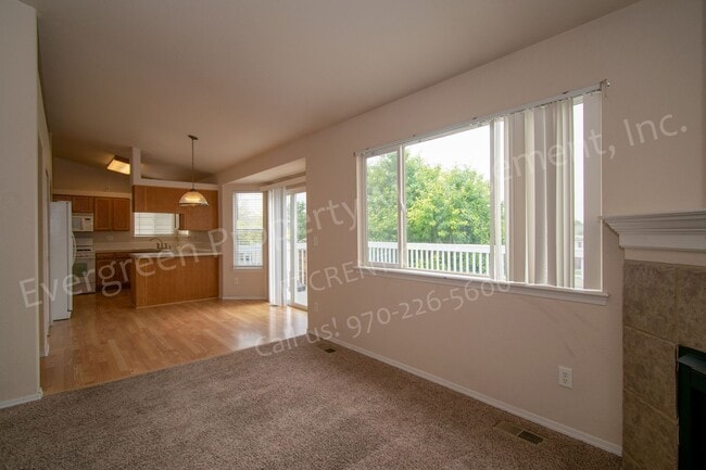 Photo - 413 Hawthorne Ave