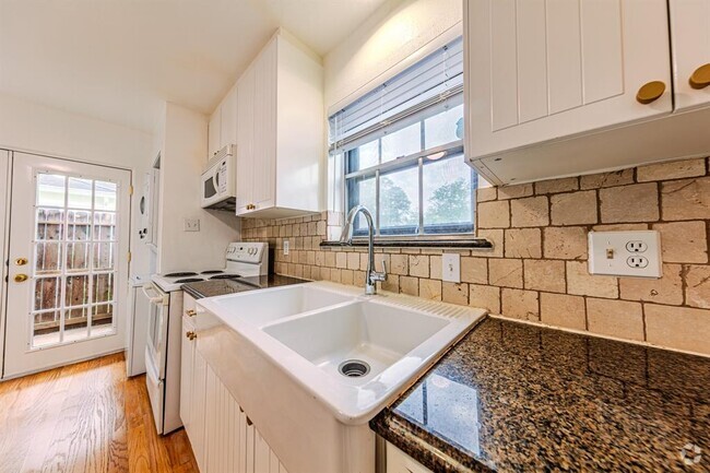 Building Photo - 1505 Woodhead St Unit 3 Rental