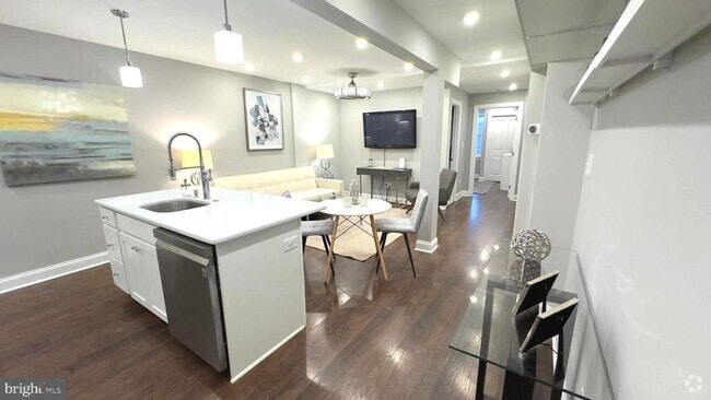 Building Photo - 709 Jackson St NE Unit 1 Rental