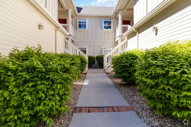 Building Photo - 5146 S Surprise Way Rental