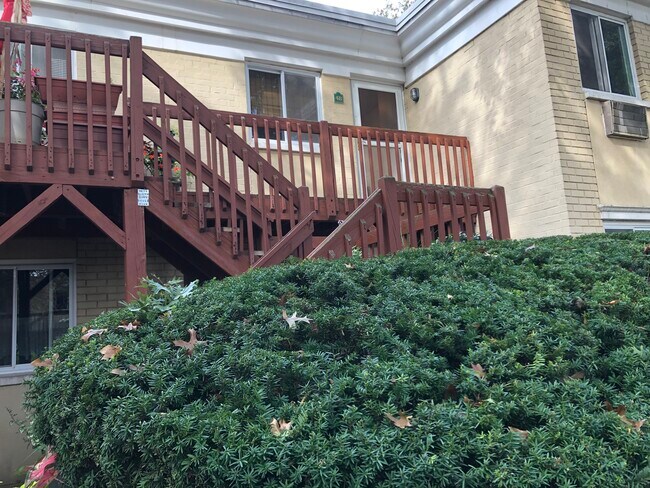 Photo - 1 Lake Ave Unit 4B