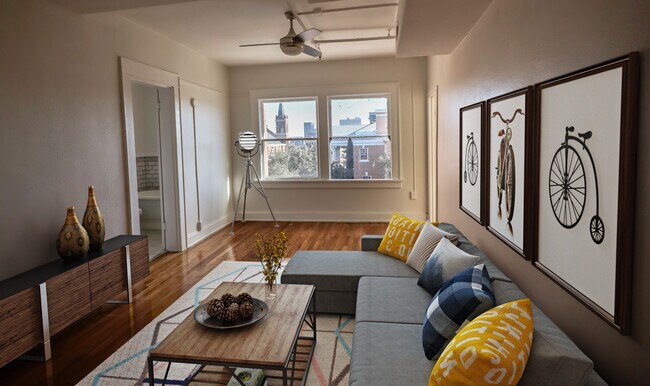 Photo - 1000 E Rio Grande Ave