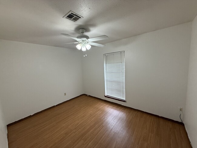 Photo - 424 N Hillcrest Ave