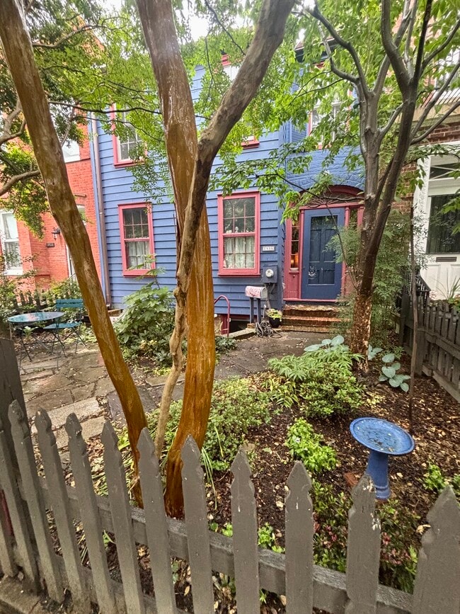 Photo - 1916 S St NW