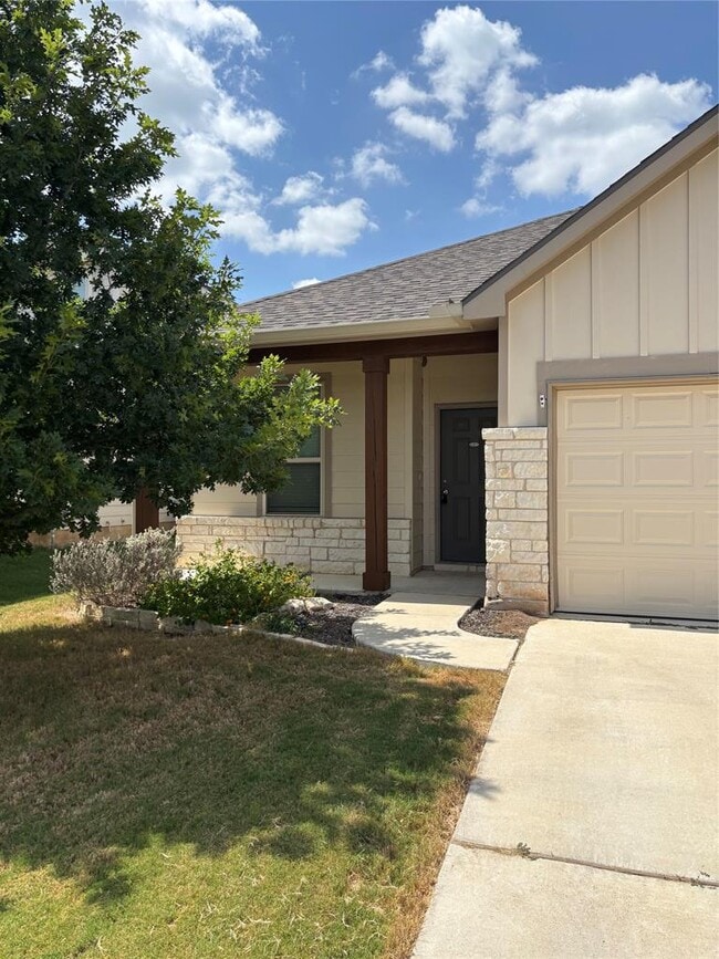 Photo - 1101 Cliffbrake Wy