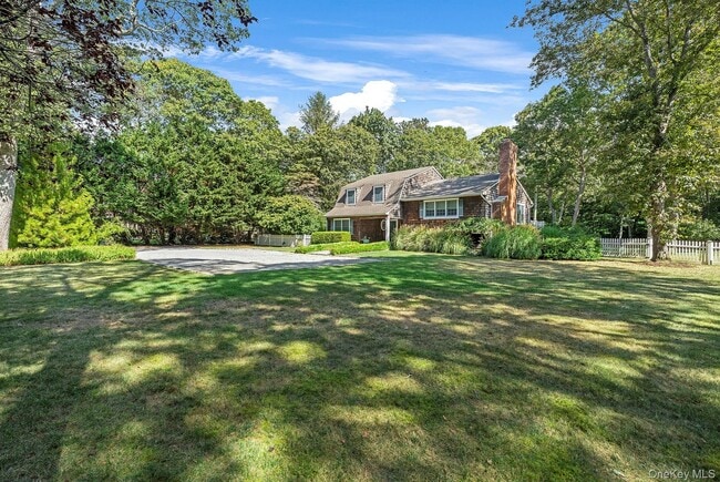 Photo - 44 Midhampton Ave