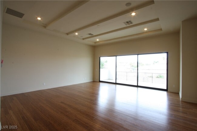 Photo - 7526 Yonie Ct