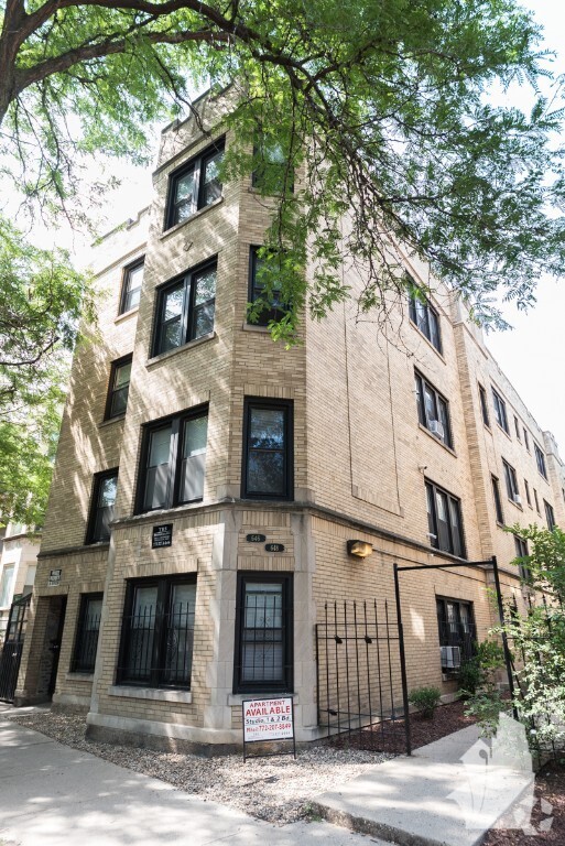 Building Photo - 648 W Roscoe St Unit 1N Rental