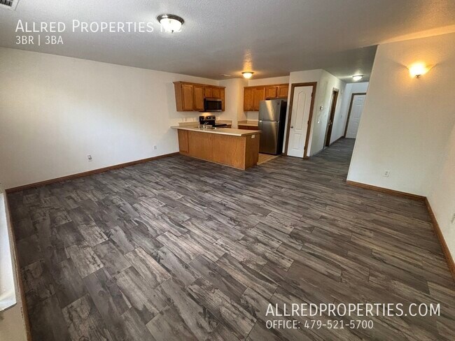 Photo - 2929 Meridian Pl