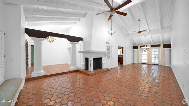 Building Photo - 6701 N Scottsdale Rd Rental