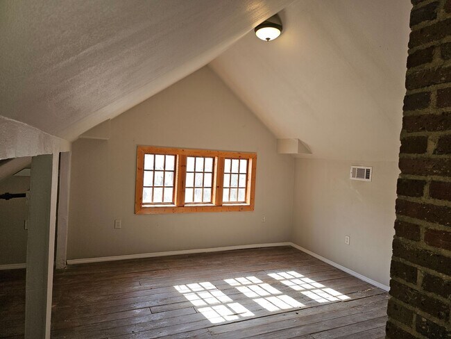 Photo - 311 E Robert St Unit 1 (Loft)