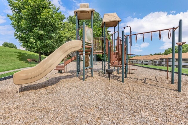 Photo - The Pines of Roanoke