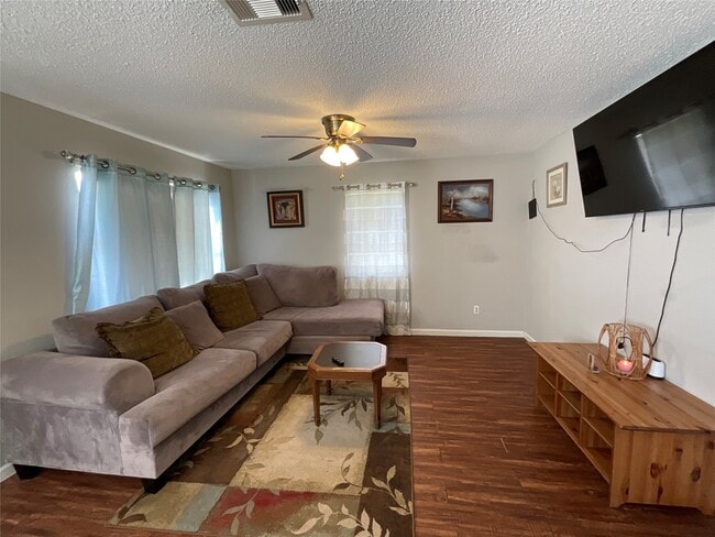 Photo - 2515 Harris St