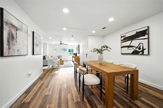 Photo - 1610 Antoine Dr