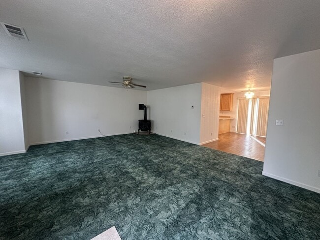Photo - 1250 Shadow Mountain Dr