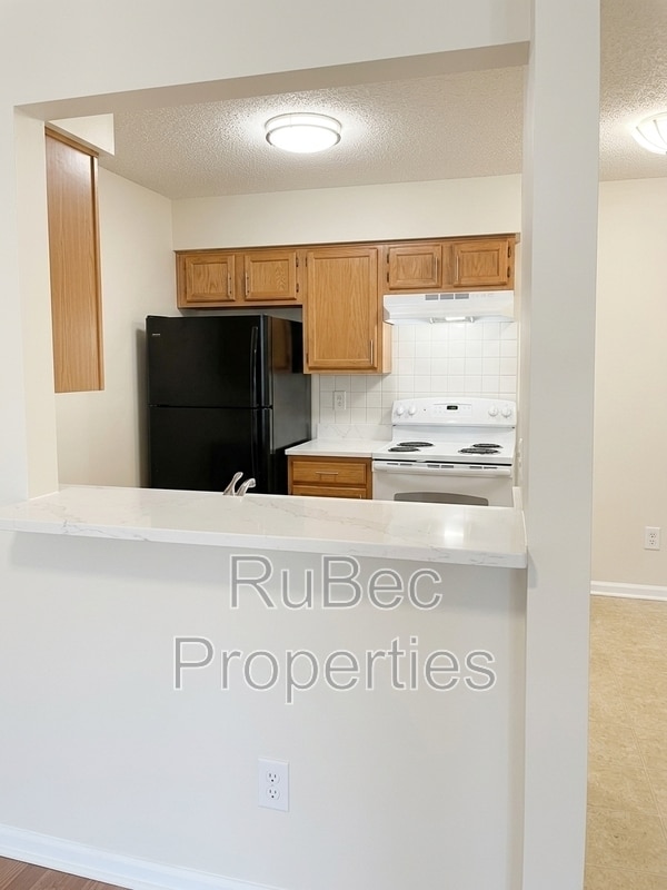 Photo - 9617 Vinca Cir Unit E