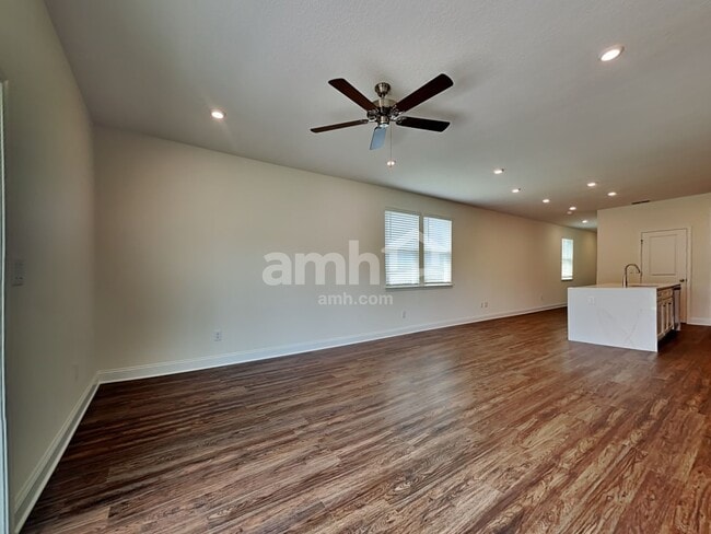 Photo - 299 Onate Cir