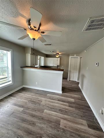 Photo - 4611 Bradshaw St