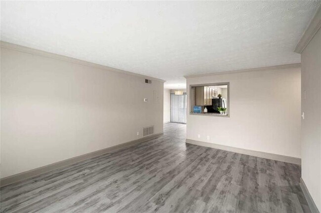 Photo - 5675 Roswell Rd NE Unit D