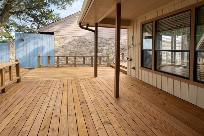 Photo - 2416 Birkdale Ln