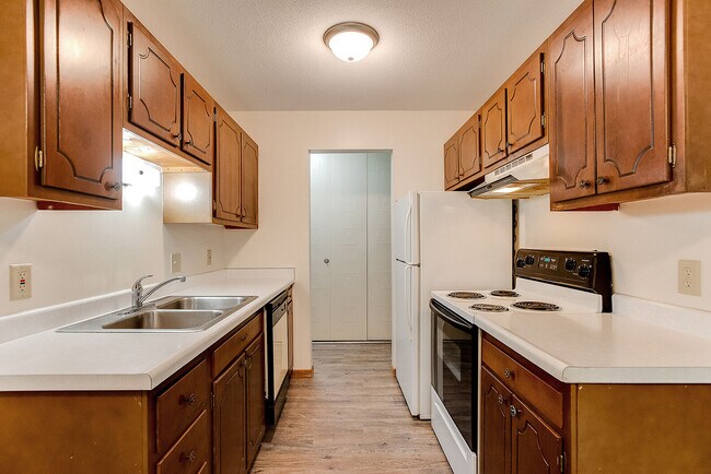 Cambridge Court Apartments
