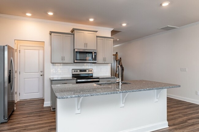 Photo - 437 Yellow Fox Rd