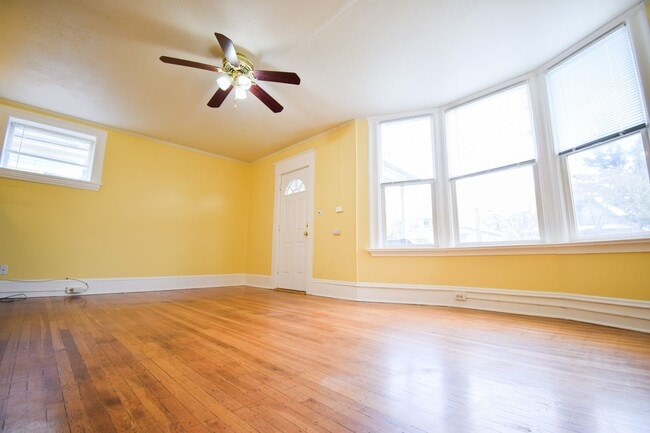 Photo - CLE-4637 Unit A