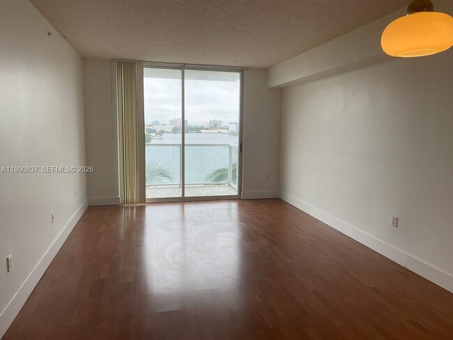 Photo - 5099 NW 7th St Unidad 703