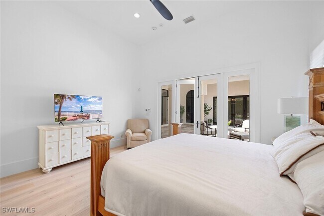 Photo - 2749 Medallist Ln