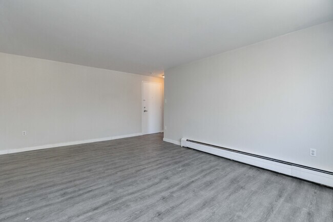 Photo - 721 Earlscourt Dr