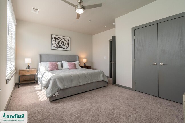 Photo - 1415 N Main Ave Unidad 1253