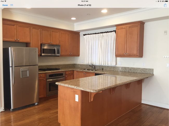 Photo - 815 S Grand Ave