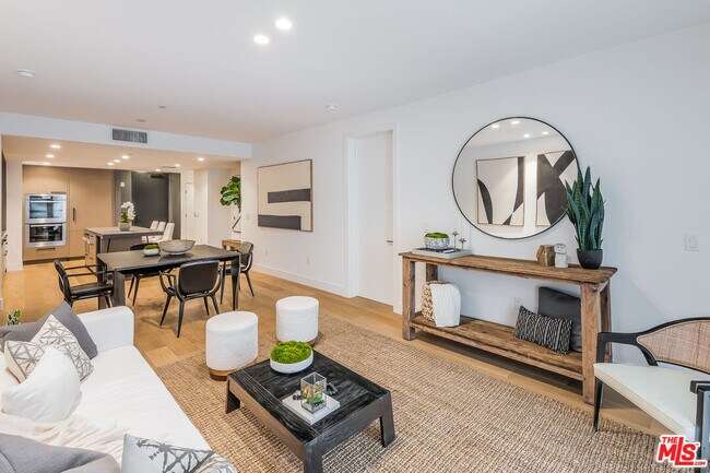 10777 Wilshire Blvd Unit 404