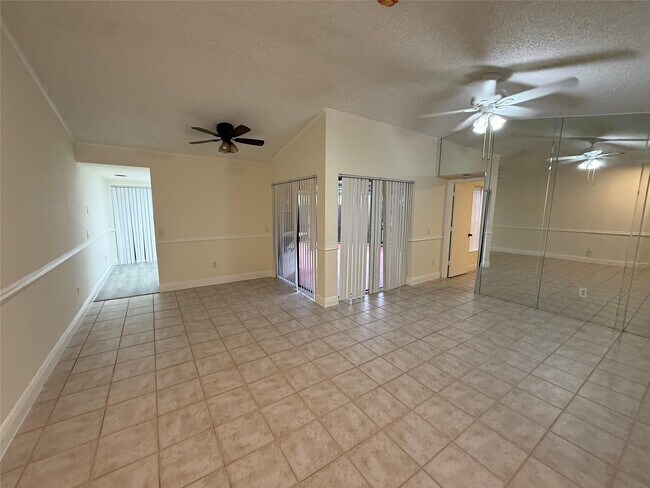 Photo - 14925 SW 48th Terrace