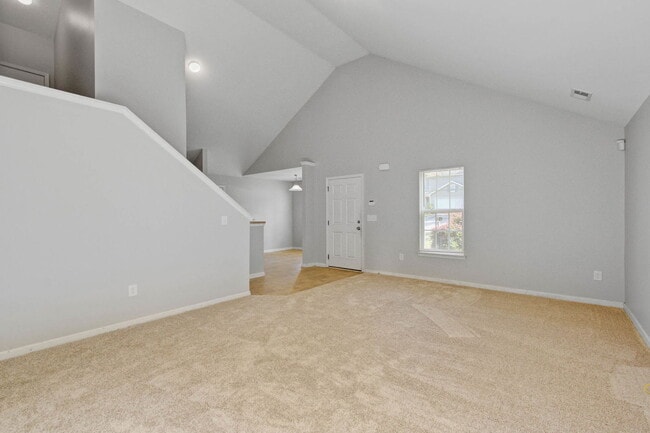 Photo - 306 Huntington Ct