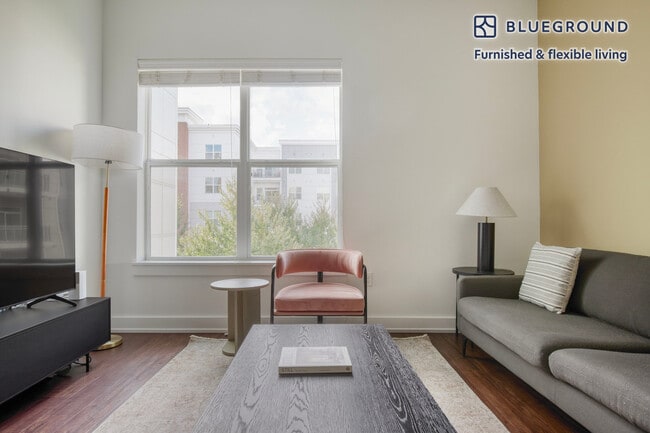 Building Photo - 90 Fawcett St Rental
