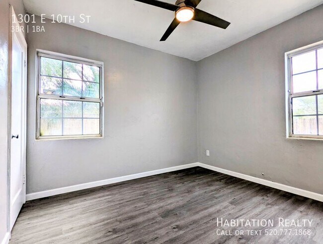 Photo - 1301 E 10th St