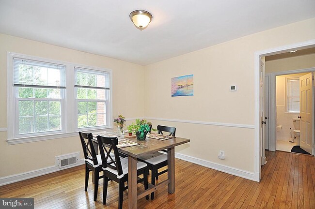 Photo - 2124 N Troy St