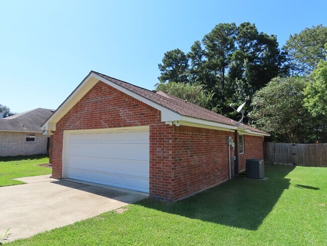 Photo - Flint Address-Whitehouse Schools! Beautifu...