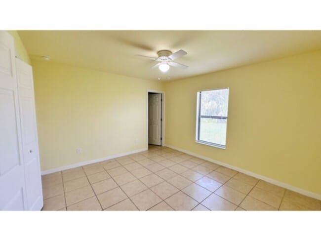 Photo - 3 Bedroom 2 Bath 1 Car garage Duplex! Convenient Location! SW Cape!