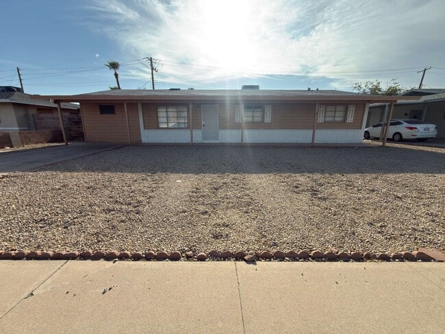 Building Photo - 7010 N 34th Ave