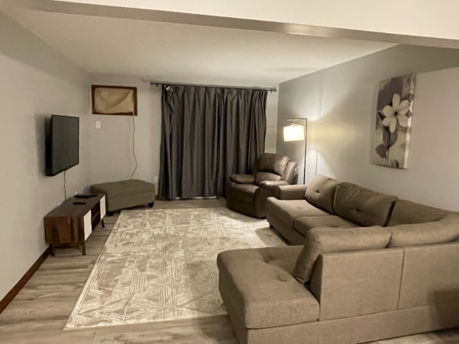 Photo - 600 Riverside Dr