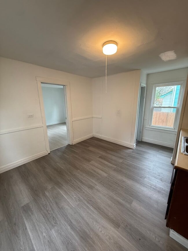 Photo - SECTION 8 & EDEN ACCEPTED!! Newly Renovate...