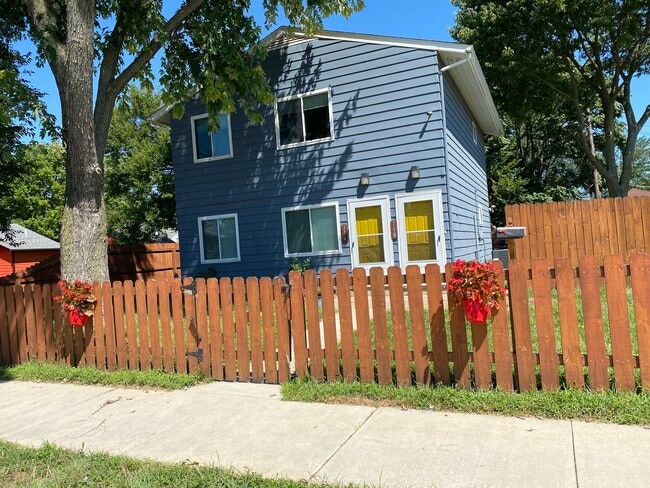 Photo - 118 Pulaski St Unit 118