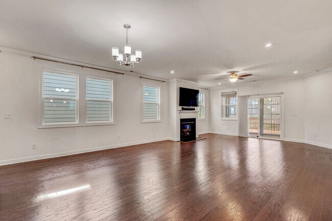 Photo - 2127 Gregor Overlook Ln