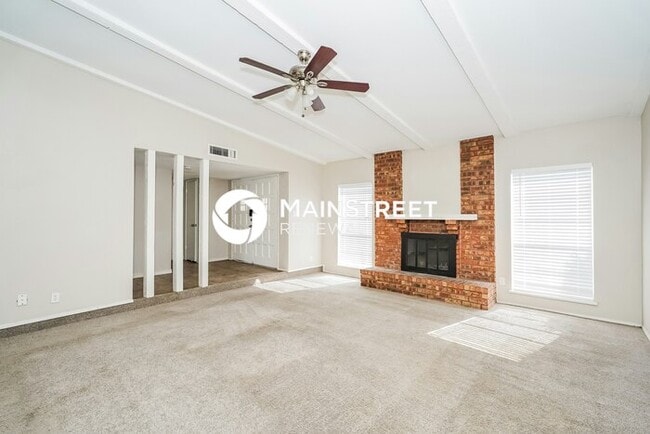 Photo - 3 Bedroom Pet-Friendly Home in Fort Worth,...