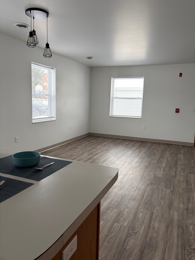 Songbird Apartments