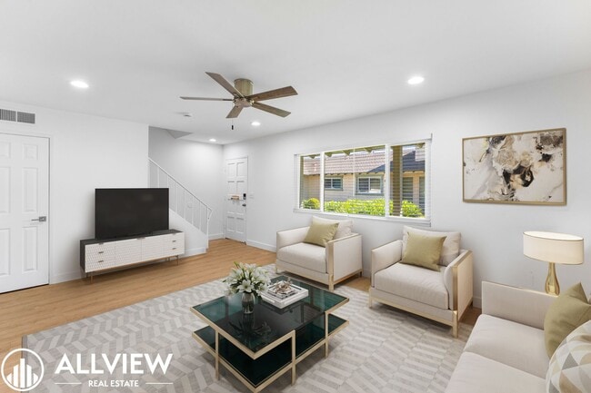 Building Photo - 16651 Tunstall Ln Unit 3